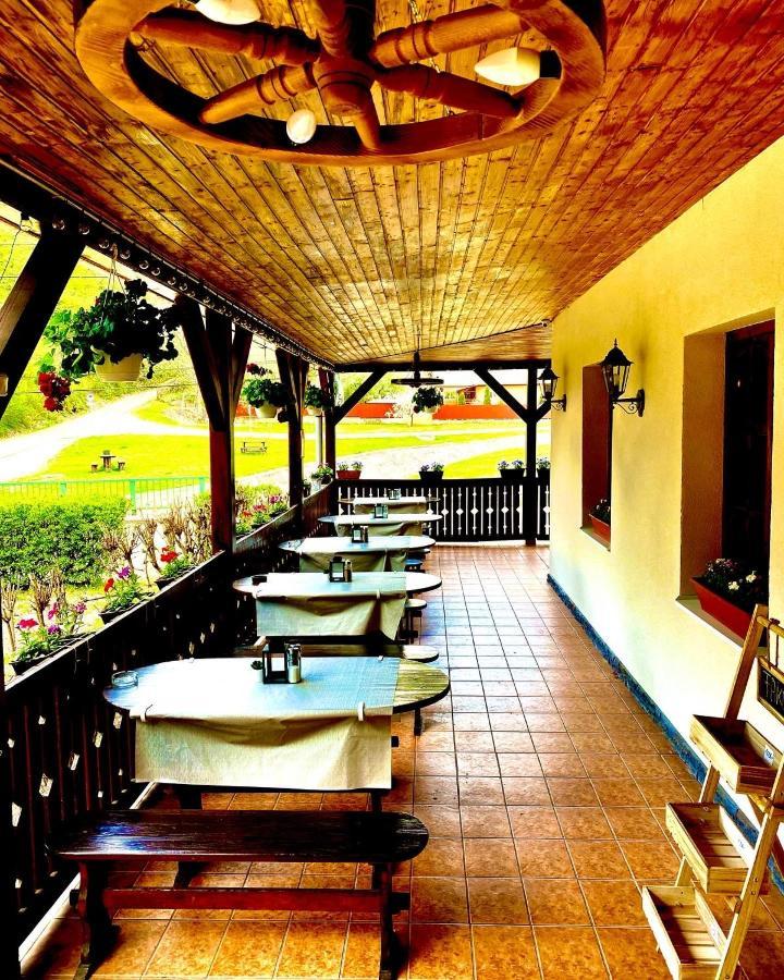 Fakanalas Fogado Pásztó Exterior foto